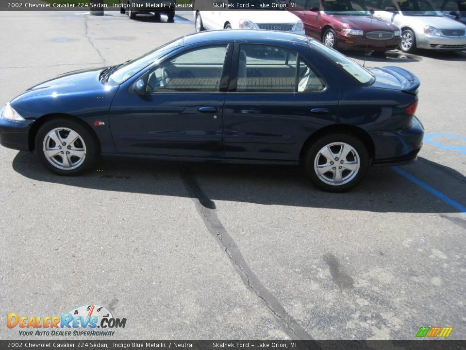 2002 Chevrolet Cavalier Z24 Sedan Indigo Blue Metallic / Neutral Photo #10