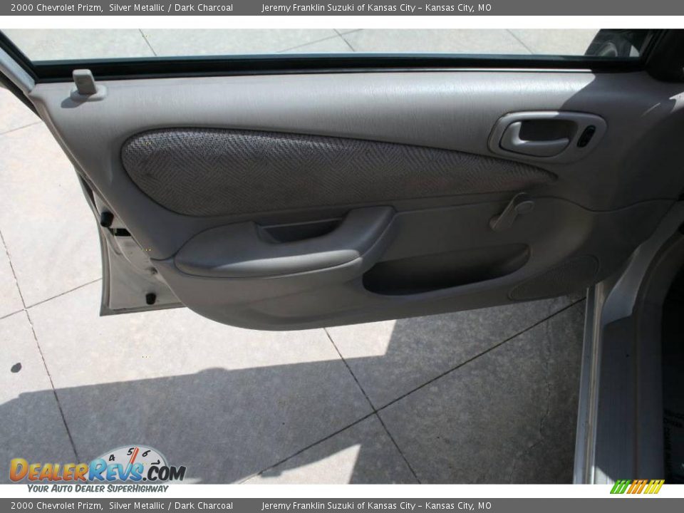 2000 Chevrolet Prizm Silver Metallic / Dark Charcoal Photo #9