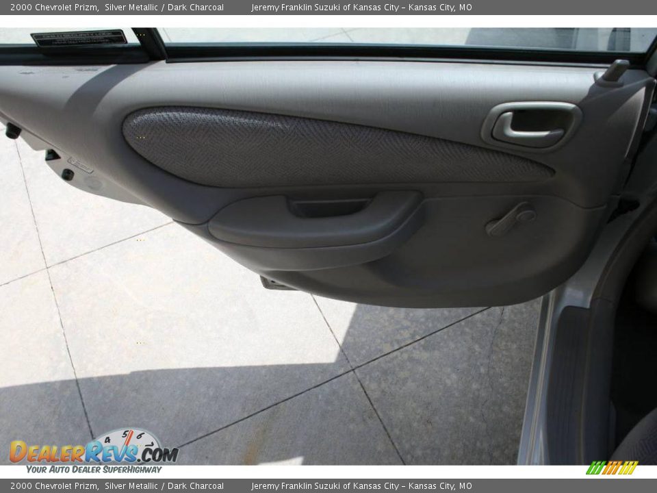 2000 Chevrolet Prizm Silver Metallic / Dark Charcoal Photo #10