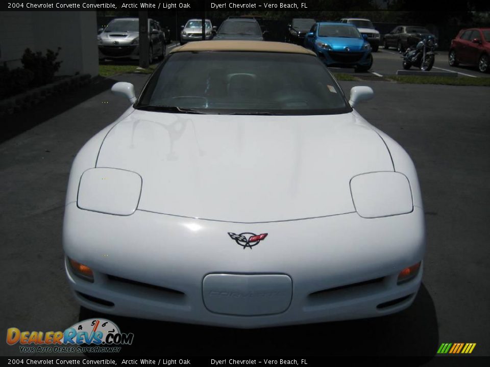 2004 Chevrolet Corvette Convertible Arctic White / Light Oak Photo #2
