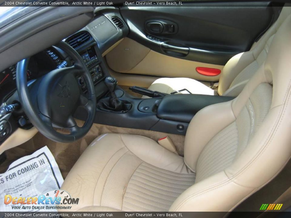 2004 Chevrolet Corvette Convertible Arctic White / Light Oak Photo #8