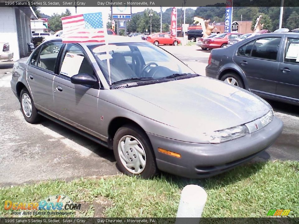 1996 Saturn S Series SL Sedan Silver / Gray Photo #1