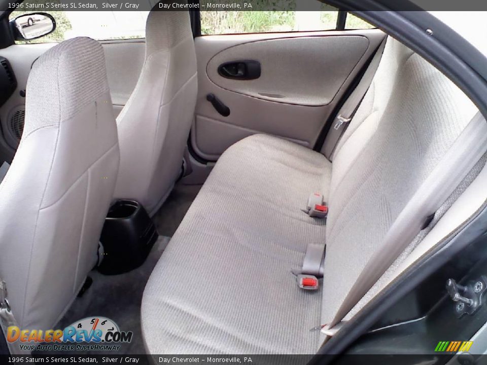 1996 Saturn S Series SL Sedan Silver / Gray Photo #6