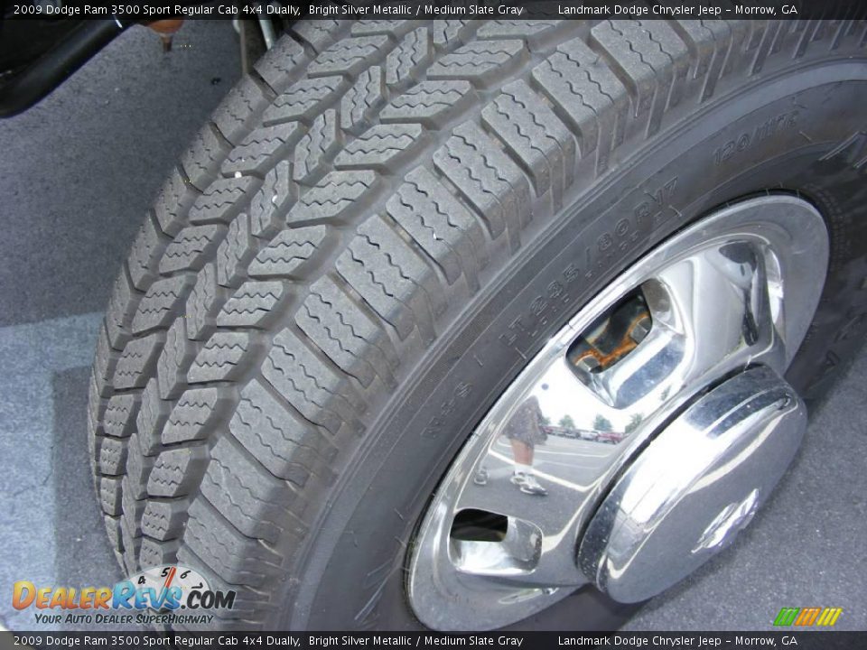 2009 Dodge Ram 3500 Sport Regular Cab 4x4 Dually Bright Silver Metallic / Medium Slate Gray Photo #11