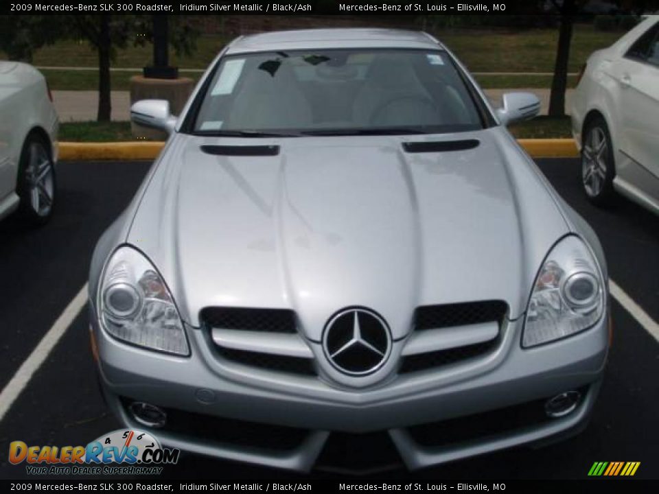 2009 Mercedes-Benz SLK 300 Roadster Iridium Silver Metallic / Black/Ash Photo #2