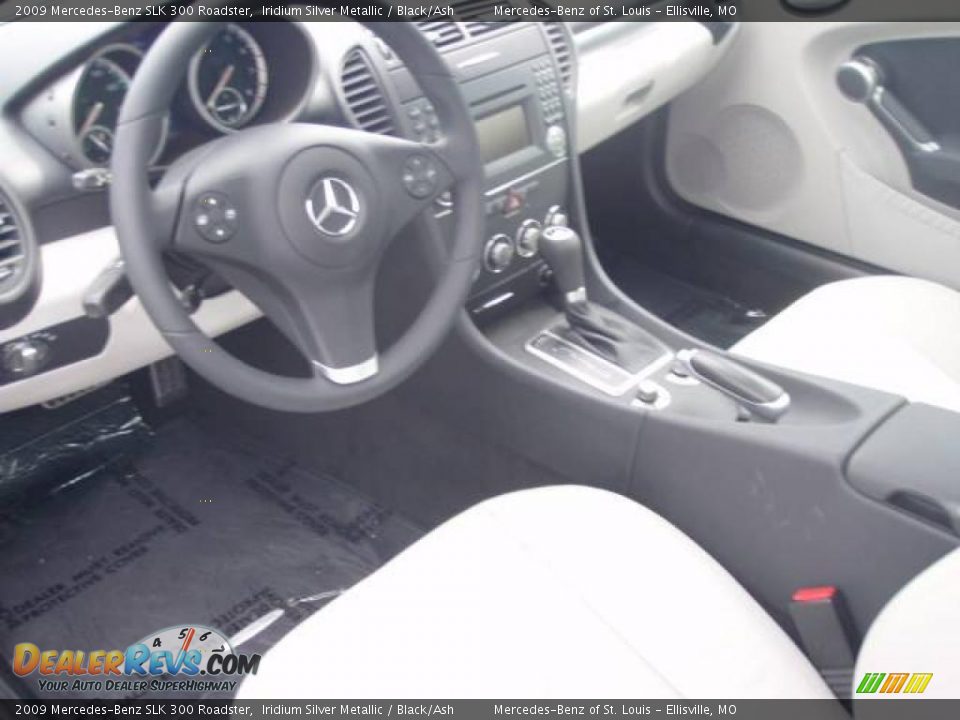 2009 Mercedes-Benz SLK 300 Roadster Iridium Silver Metallic / Black/Ash Photo #7