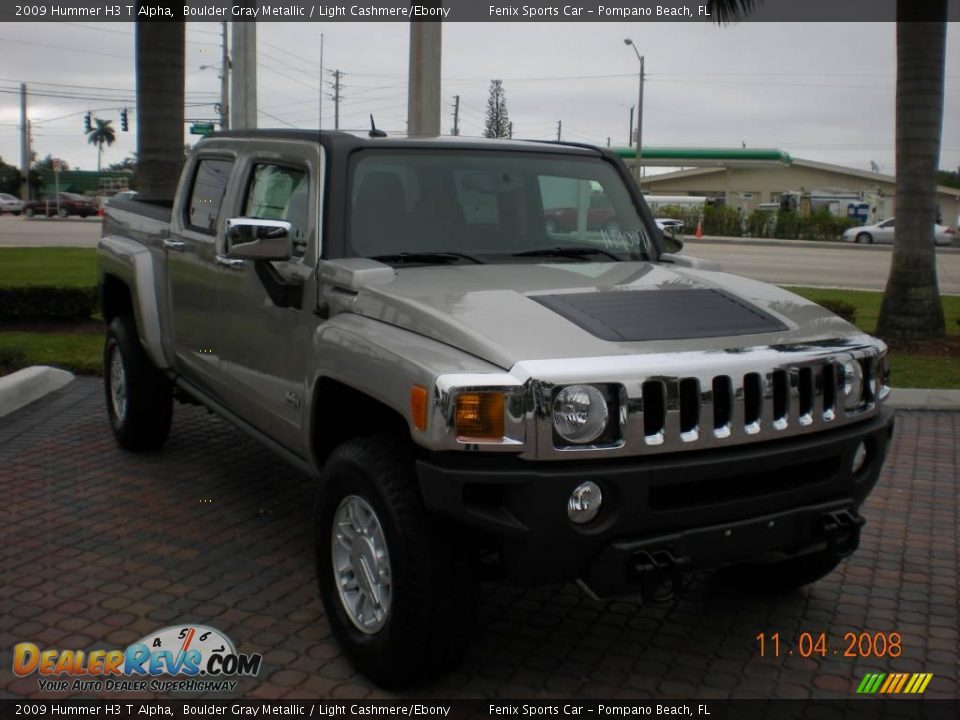 2009 Hummer H3 T Alpha Boulder Gray Metallic / Light Cashmere/Ebony Photo #3