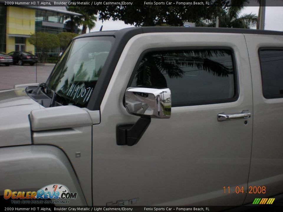 2009 Hummer H3 T Alpha Boulder Gray Metallic / Light Cashmere/Ebony Photo #12