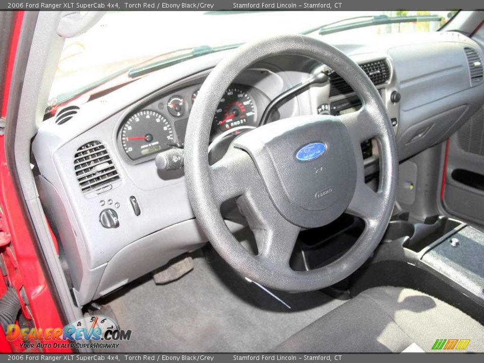 2006 Ford Ranger XLT SuperCab 4x4 Torch Red / Ebony Black/Grey Photo #7