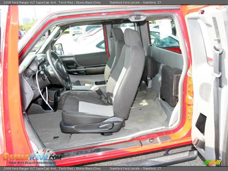 2006 Ford Ranger XLT SuperCab 4x4 Torch Red / Ebony Black/Grey Photo #8