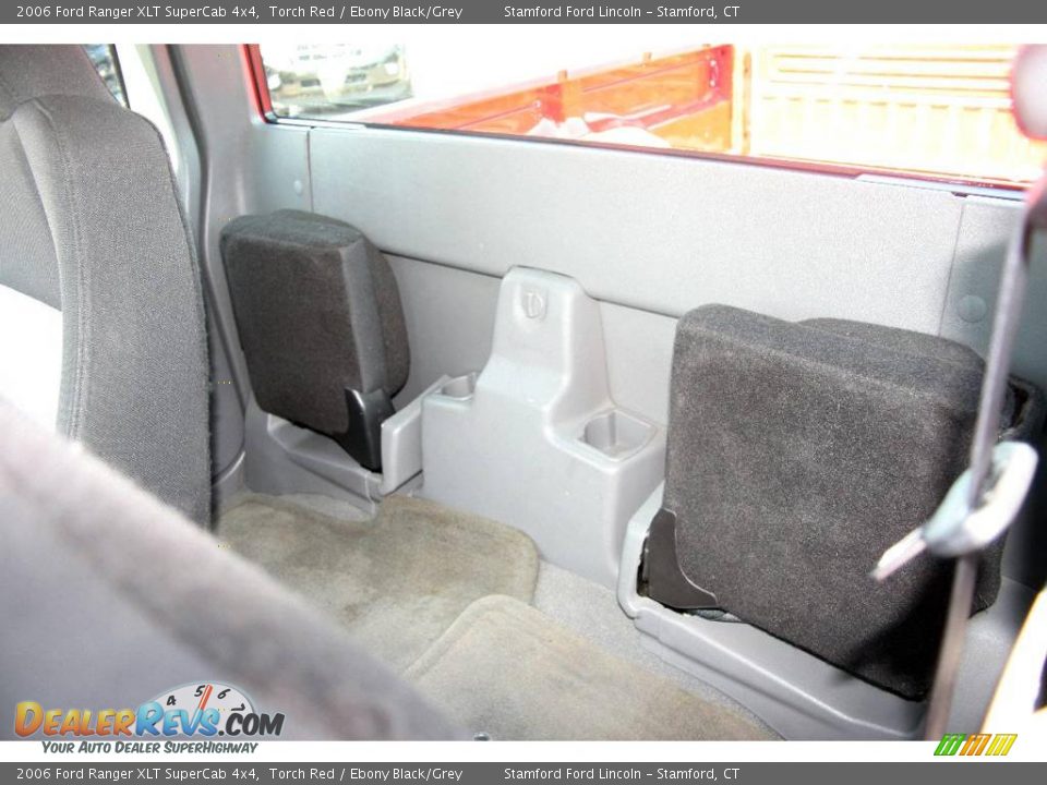2006 Ford Ranger XLT SuperCab 4x4 Torch Red / Ebony Black/Grey Photo #13