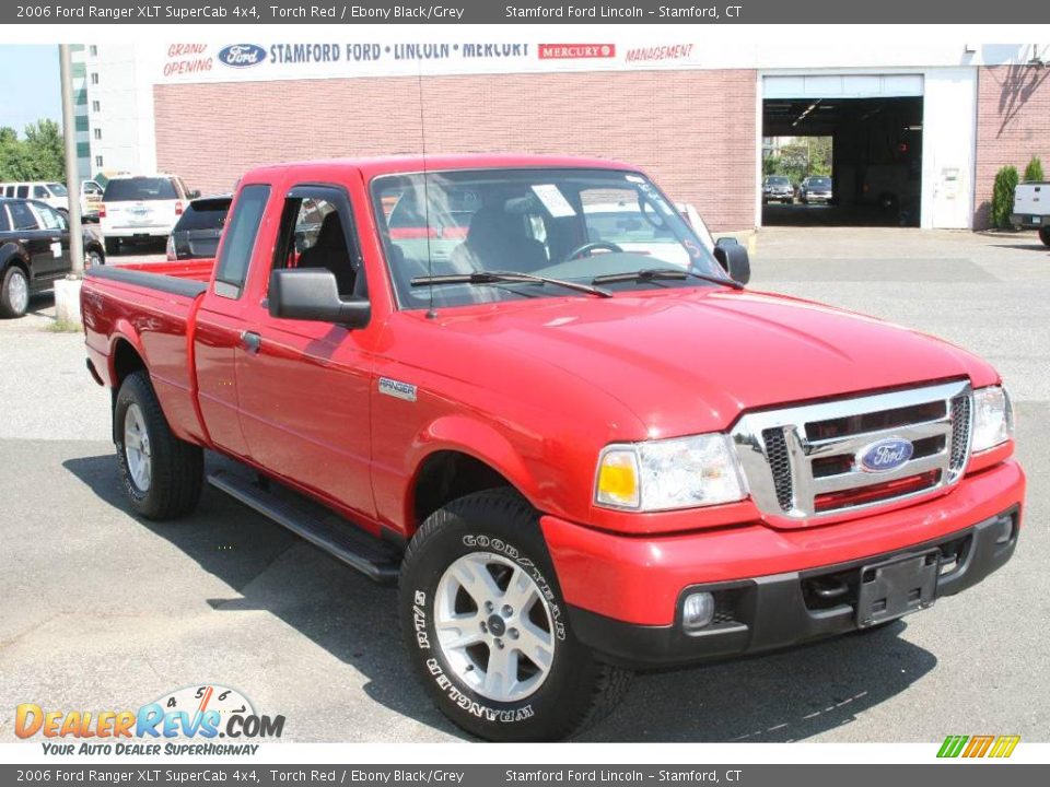 2006 Ford Ranger XLT SuperCab 4x4 Torch Red / Ebony Black/Grey Photo #14