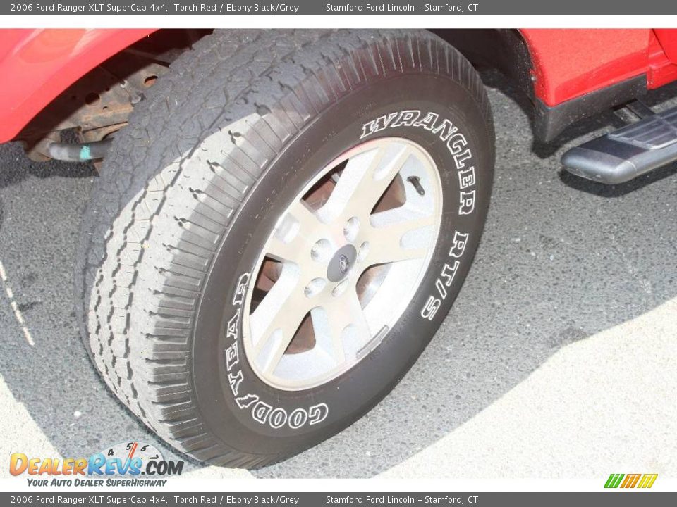 2006 Ford Ranger XLT SuperCab 4x4 Torch Red / Ebony Black/Grey Photo #15