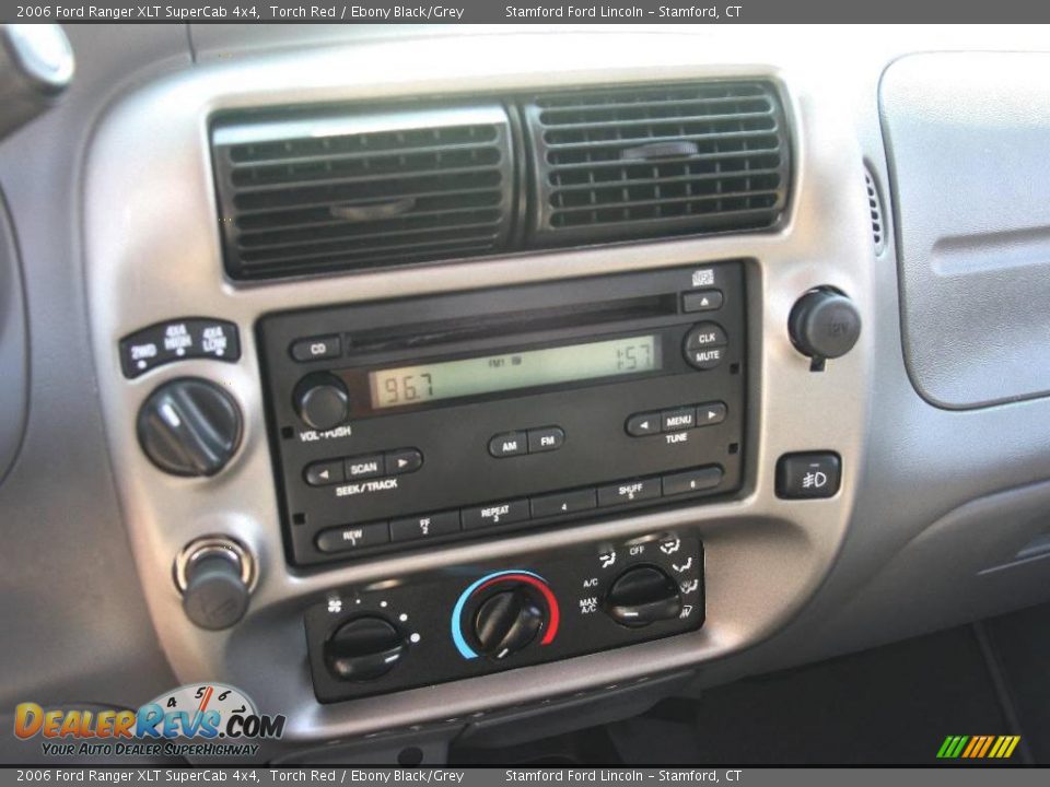 2006 Ford Ranger XLT SuperCab 4x4 Torch Red / Ebony Black/Grey Photo #17