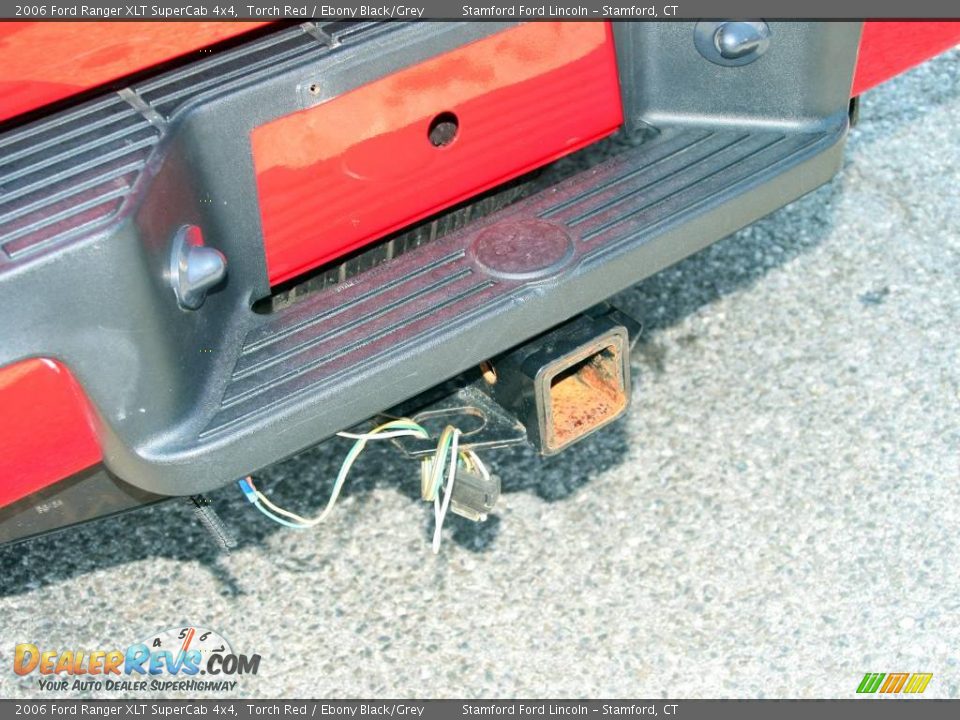 2006 Ford Ranger XLT SuperCab 4x4 Torch Red / Ebony Black/Grey Photo #19