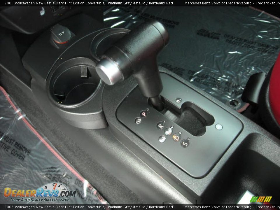 2005 Volkswagen New Beetle Dark Flint Edition Convertible Platinum Grey Metallic / Bordeaux Red Photo #15