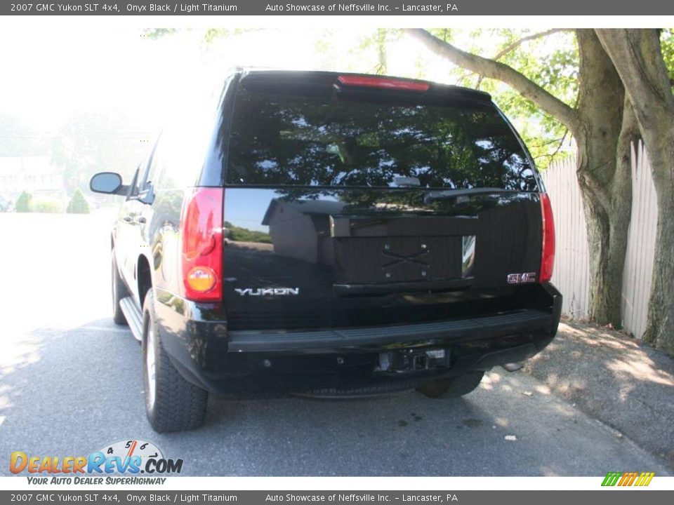 2007 GMC Yukon SLT 4x4 Onyx Black / Light Titanium Photo #3