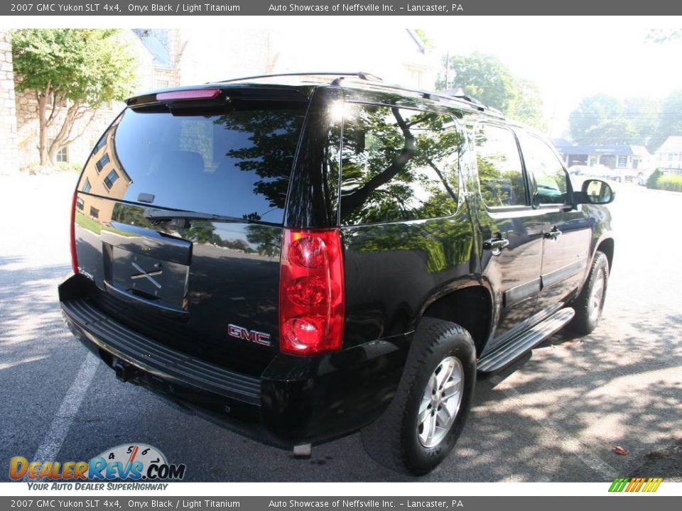 2007 GMC Yukon SLT 4x4 Onyx Black / Light Titanium Photo #5