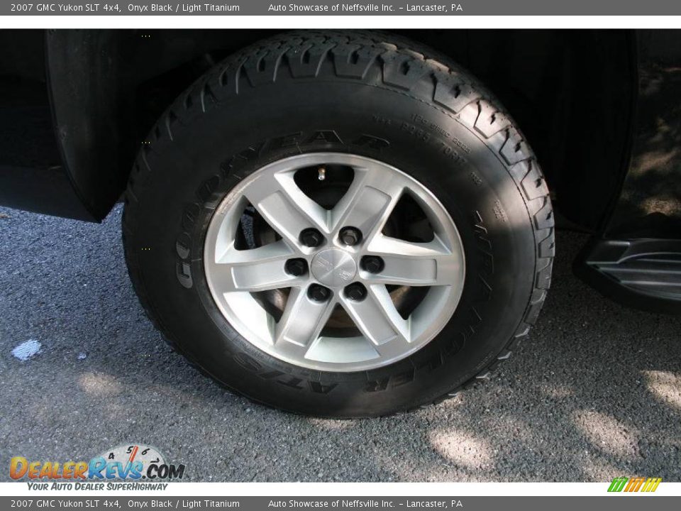 2007 GMC Yukon SLT 4x4 Onyx Black / Light Titanium Photo #8
