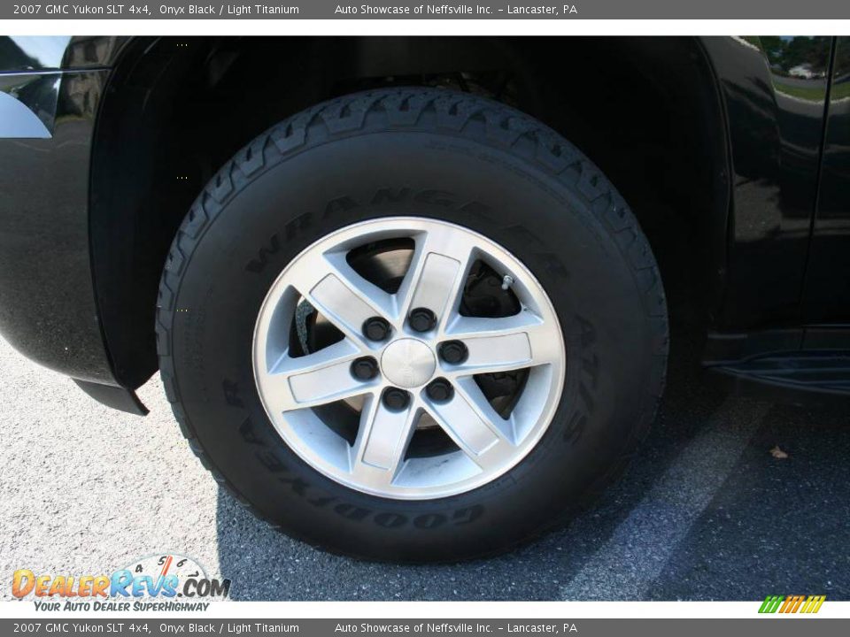 2007 GMC Yukon SLT 4x4 Onyx Black / Light Titanium Photo #10