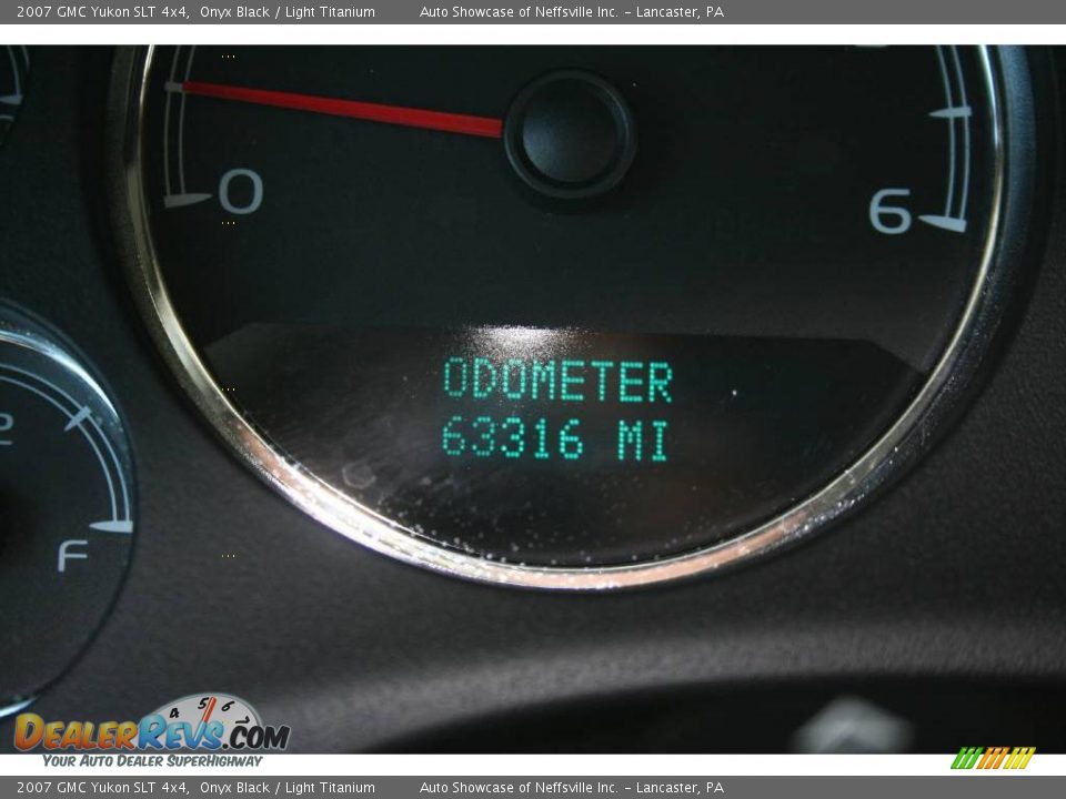 2007 GMC Yukon SLT 4x4 Onyx Black / Light Titanium Photo #20