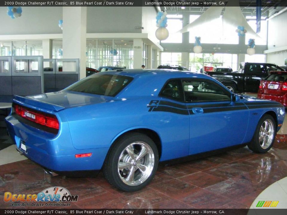 2009 Dodge Challenger R/T Classic B5 Blue Pearl Coat / Dark Slate Gray Photo #2