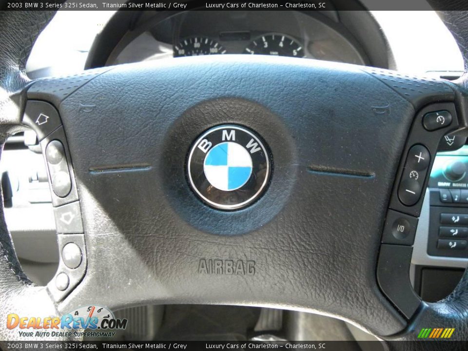 2003 BMW 3 Series 325i Sedan Titanium Silver Metallic / Grey Photo #21