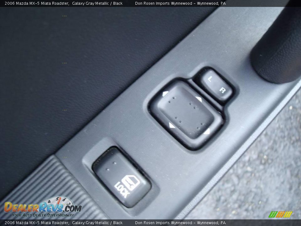 2006 Mazda MX-5 Miata Roadster Galaxy Gray Metallic / Black Photo #13