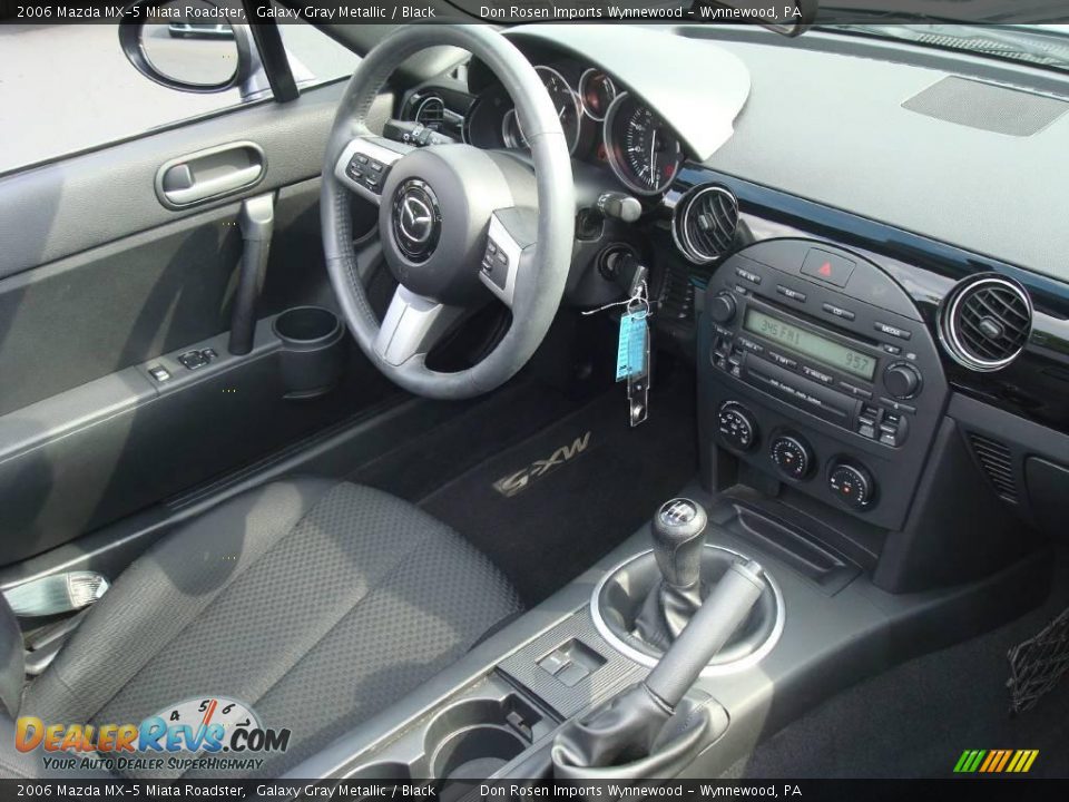 2006 Mazda MX-5 Miata Roadster Galaxy Gray Metallic / Black Photo #15