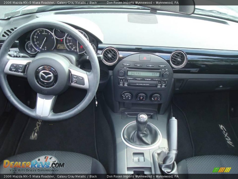 2006 Mazda MX-5 Miata Roadster Galaxy Gray Metallic / Black Photo #18