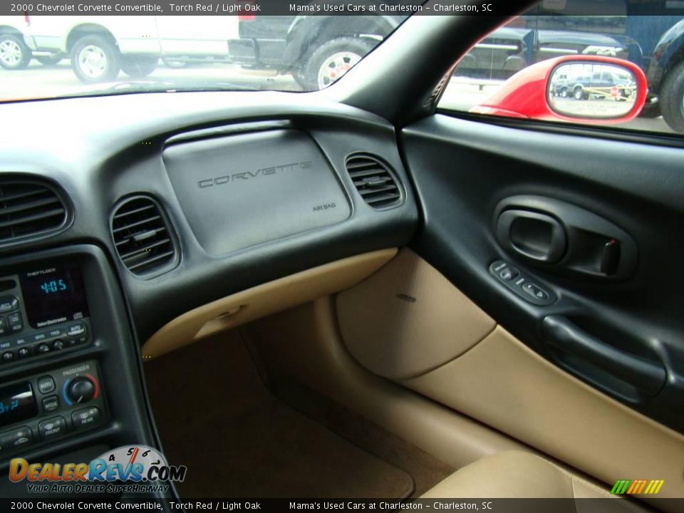 2000 Chevrolet Corvette Convertible Torch Red / Light Oak Photo #12