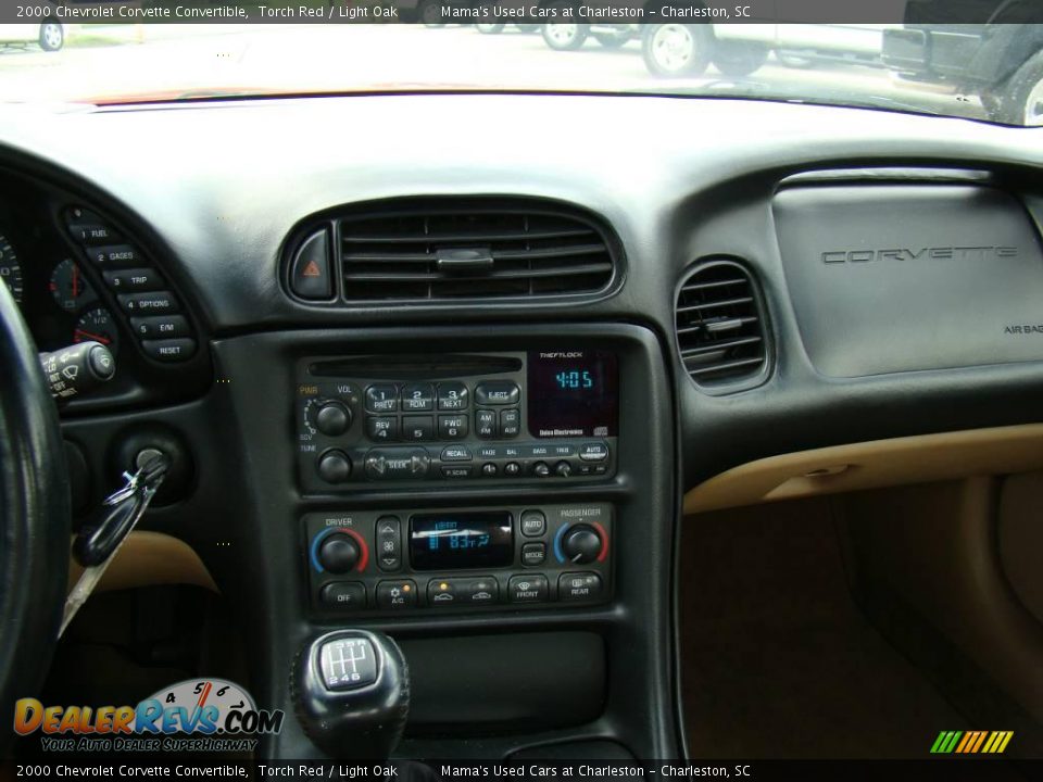 2000 Chevrolet Corvette Convertible Torch Red / Light Oak Photo #13