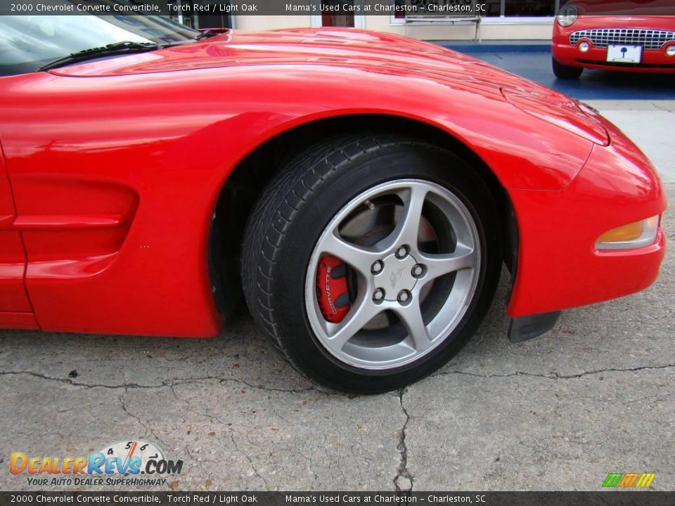2000 Chevrolet Corvette Convertible Torch Red / Light Oak Photo #19