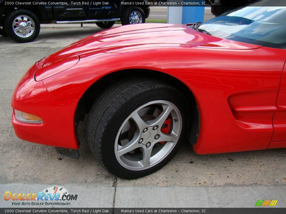 2000 Chevrolet Corvette Convertible Torch Red / Light Oak Photo #20