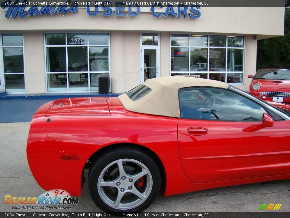 2000 Chevrolet Corvette Convertible Torch Red / Light Oak Photo #22