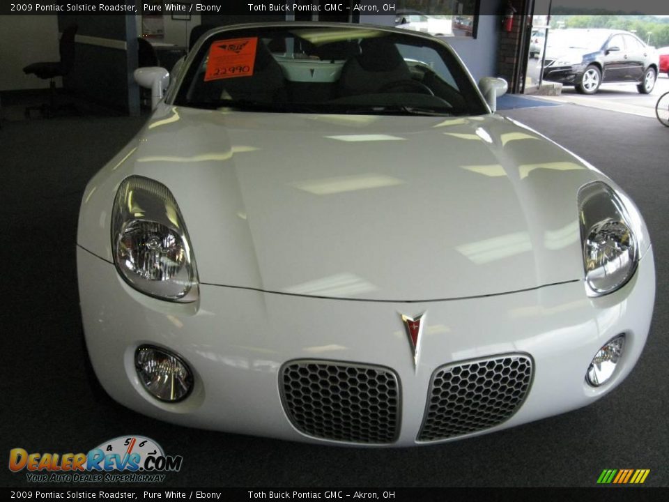 2009 Pontiac Solstice Roadster Pure White / Ebony Photo #7