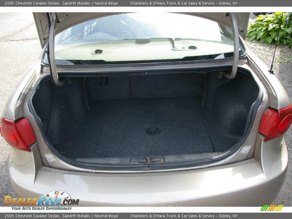 2005 Chevrolet Cavalier Sedan Sandrift Metallic / Neutral Beige Photo #7