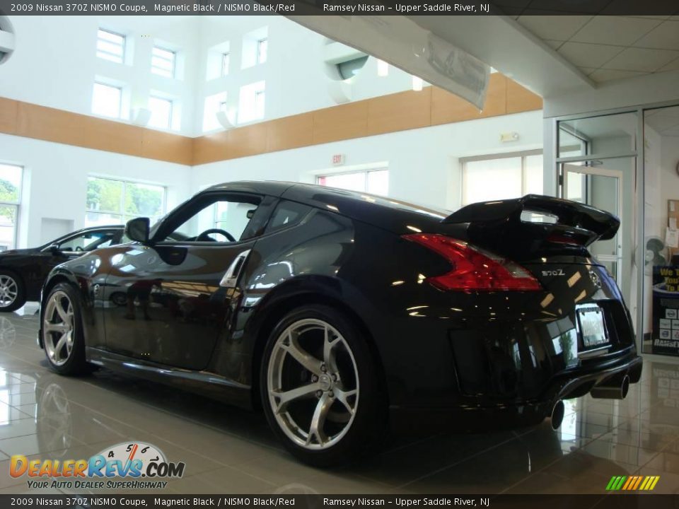 2009 Nissan 370Z NISMO Coupe Magnetic Black / NISMO Black/Red Photo #5