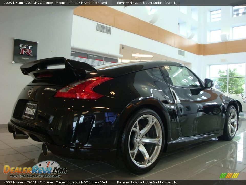 2009 Nissan 370Z NISMO Coupe Magnetic Black / NISMO Black/Red Photo #9