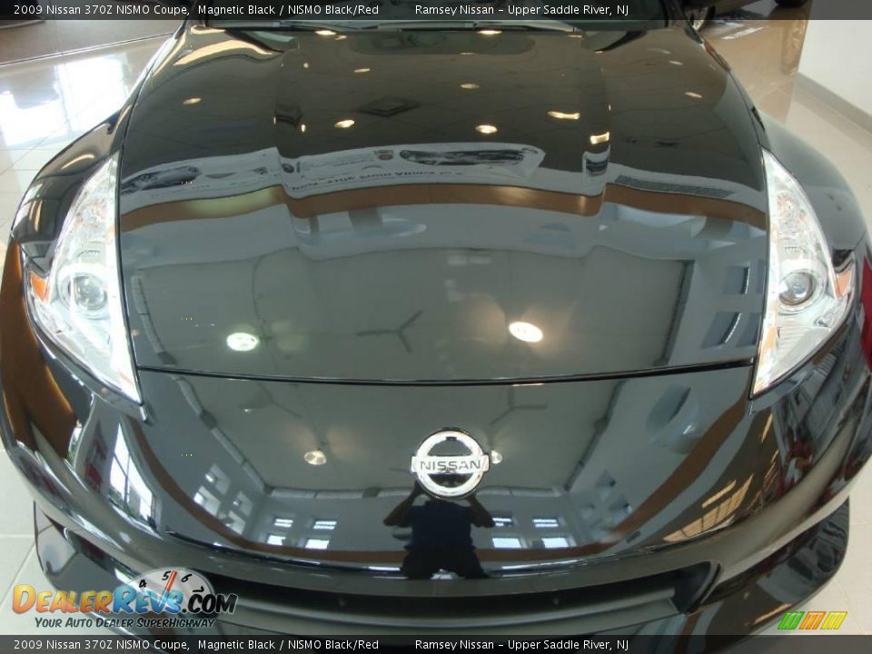 2009 Nissan 370Z NISMO Coupe Magnetic Black / NISMO Black/Red Photo #13