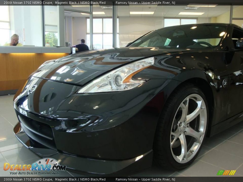 2009 Nissan 370Z NISMO Coupe Magnetic Black / NISMO Black/Red Photo #14