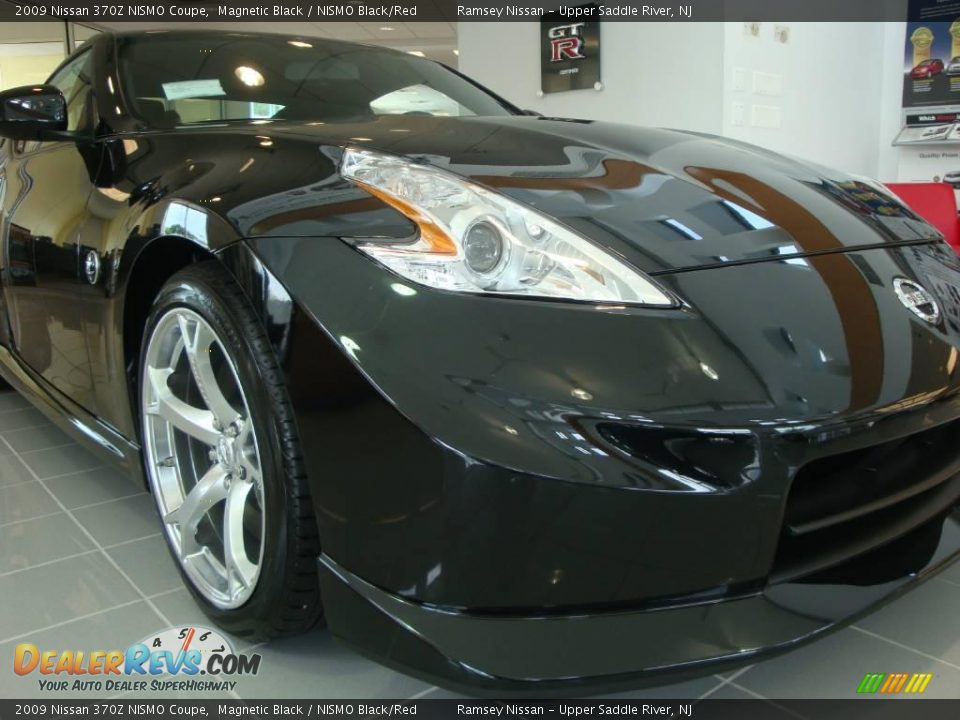 2009 Nissan 370Z NISMO Coupe Magnetic Black / NISMO Black/Red Photo #20