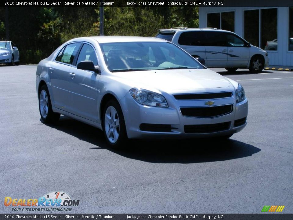 2010 Chevrolet Malibu LS Sedan Silver Ice Metallic / Titanium Photo #2