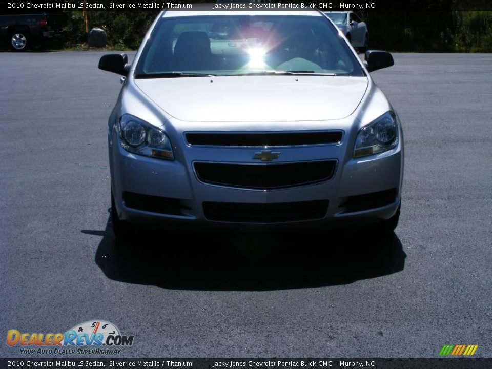 2010 Chevrolet Malibu LS Sedan Silver Ice Metallic / Titanium Photo #3