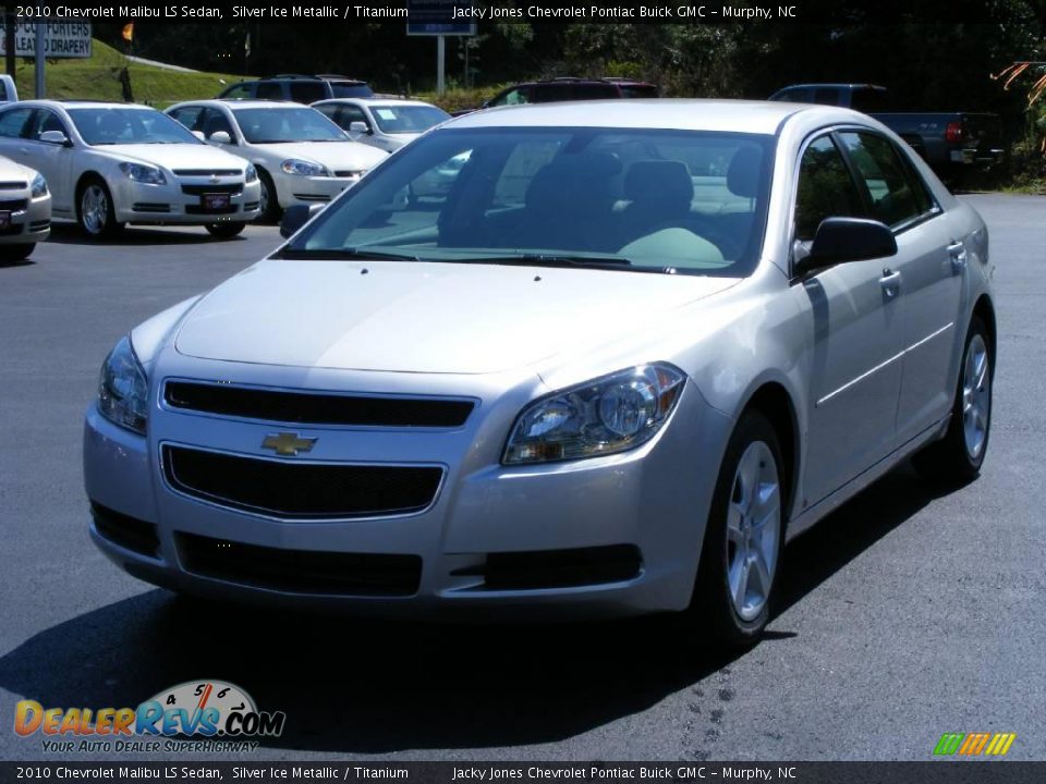 2010 Chevrolet Malibu LS Sedan Silver Ice Metallic / Titanium Photo #4