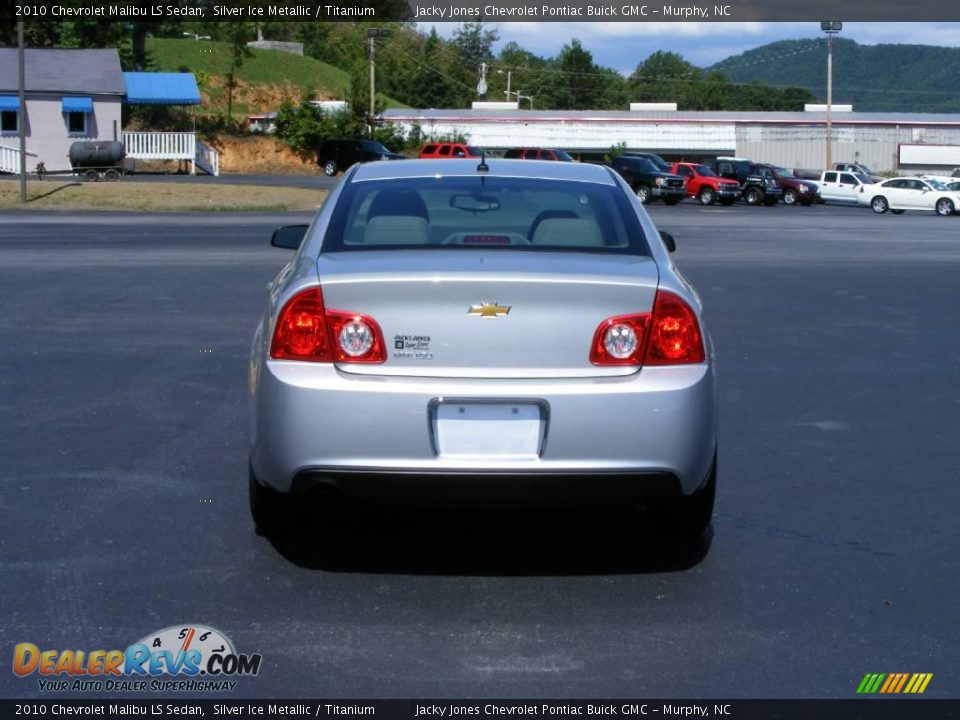2010 Chevrolet Malibu LS Sedan Silver Ice Metallic / Titanium Photo #7