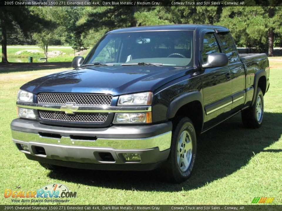 2005 Chevrolet Silverado 1500 Z71 Extended Cab 4x4 Dark Blue Metallic / Medium Gray Photo #2