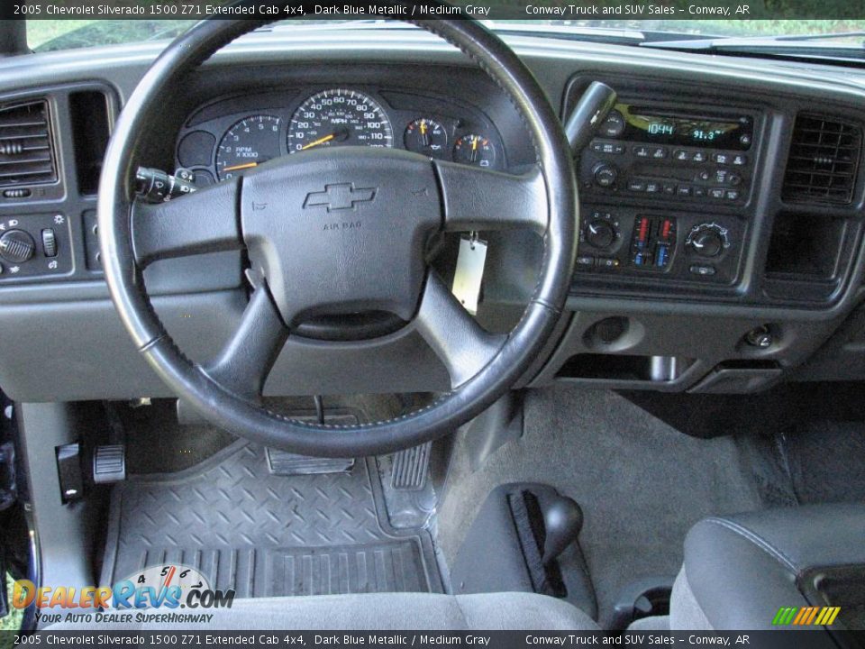 2005 Chevrolet Silverado 1500 Z71 Extended Cab 4x4 Dark Blue Metallic / Medium Gray Photo #9