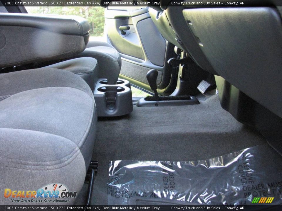 2005 Chevrolet Silverado 1500 Z71 Extended Cab 4x4 Dark Blue Metallic / Medium Gray Photo #15