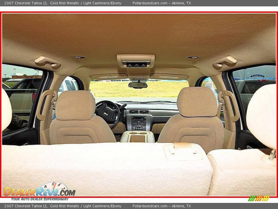 2007 Chevrolet Tahoe LS Gold Mist Metallic / Light Cashmere/Ebony Photo #17